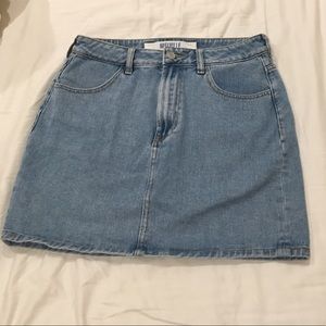 Brandy Melville High-Waisted Fitted Denim Skirt